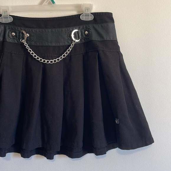 Royal Bones Skirt XL Black Pleated Chain Emo MallGoth Y2K Daang Goodman Y3K - Picture 5 of 12